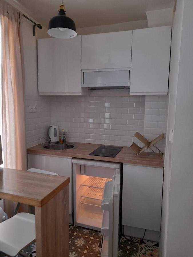 Studio 11 Calme Quartier Central, Animé, Proche Metro Appartement Paris